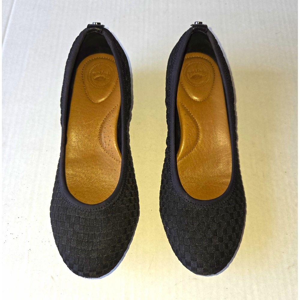 Nurture Black Woven Textured Slip-On Round Toe Wedge Pumps Sz 6M ~EUC~